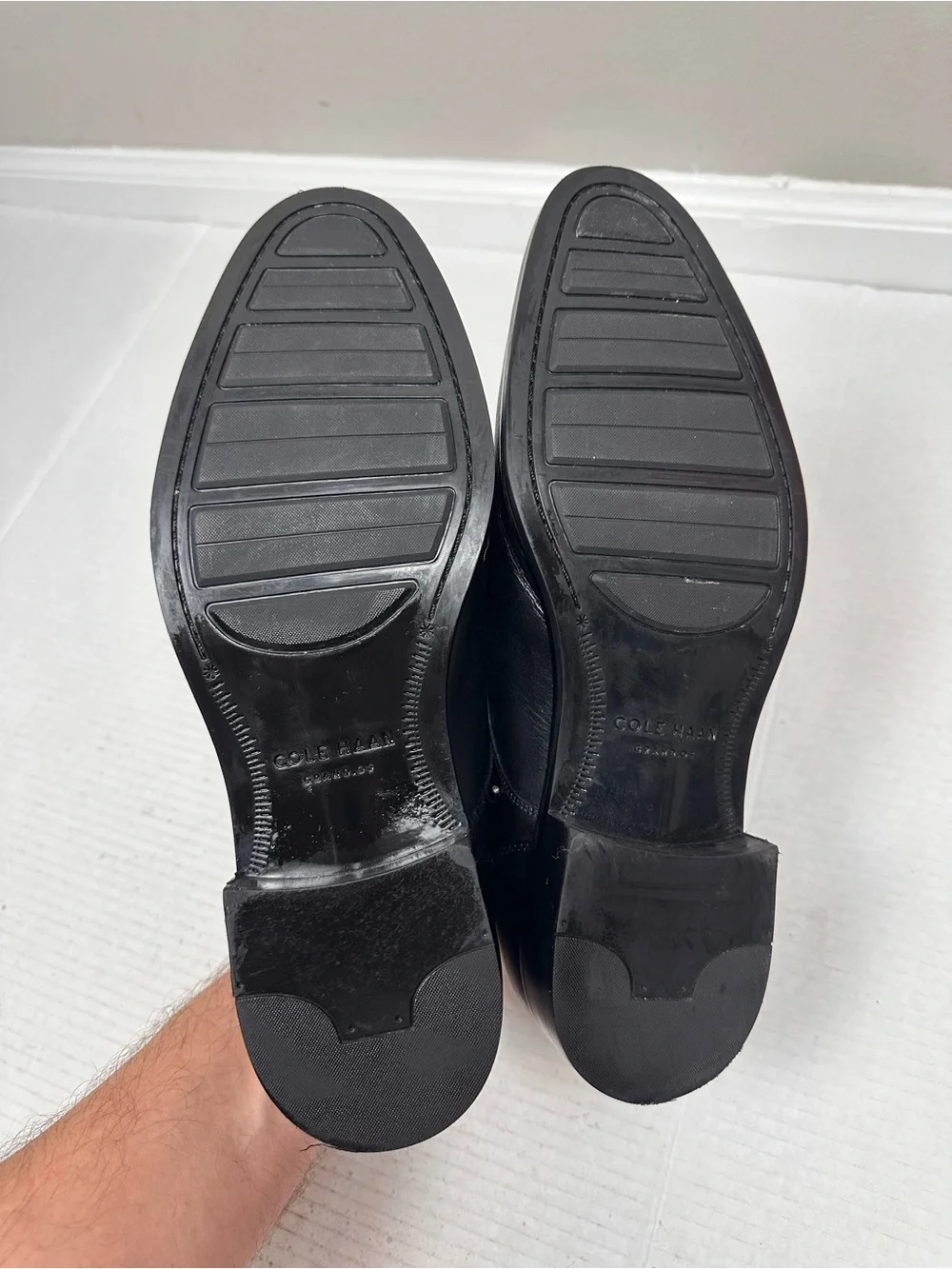 Cole Haan Men's Black Leather Lenox Hill Split Toe Derby shoes Size 9.5